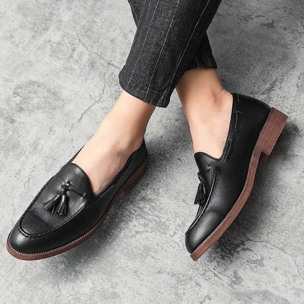 2020 new business casual leather british pointed toe overshoot large dress wedding barber men's shoes, Black
2020 new business casual leather british pointed toe overshoot large dress wedding barber men's shoes, Black