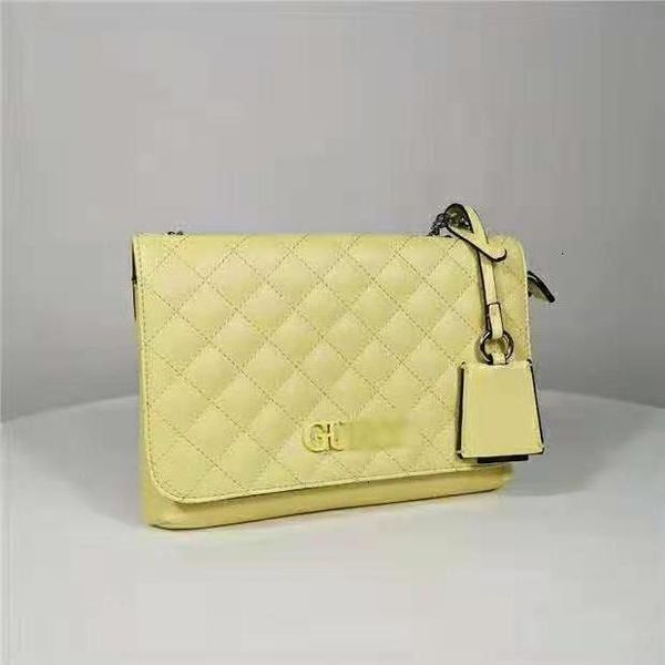 2021 new gue s women's bag embroidered lattice hangtag chain single shoulder diagonal span
2021 new gue s women's bag embroidered lattice hangtag chain single shoulder diagonal span