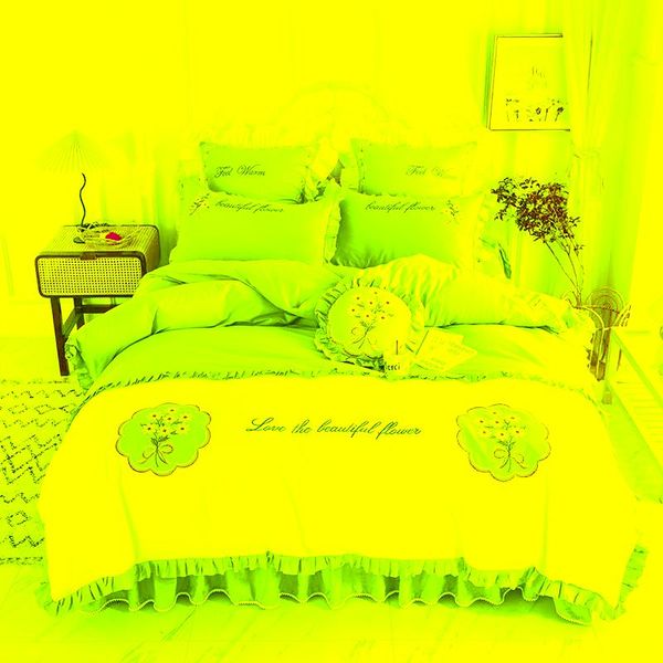 4pcs cotton embroidery pleated lace luxury bedding sets king size duvet cover set bed skirt pillowcase bedclothes
4pcs cotton embroidery pleated lace luxury bedding sets king size duvet cover set bed skirt pillowcase bedclothes