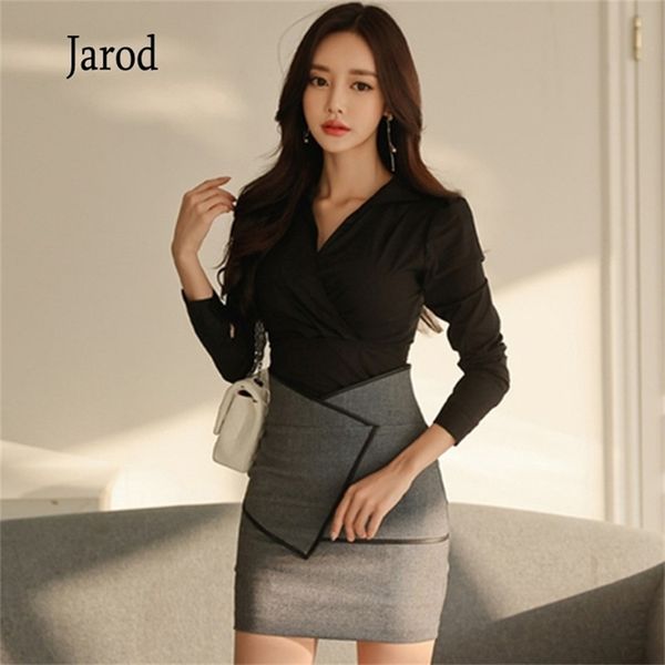 elegant ol style 2 pieces set v-neck black blouse & high waist package hip mini skirt autumn office ladies women 210519, White
elegant ol style 2 pieces set v-neck black blouse & high waist package hip mini skirt autumn office ladies women 210519, White