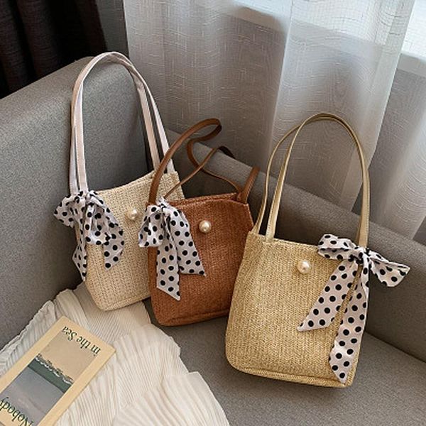 outdoor bags 2021 large capacity bucket straw woven single shoulder small fresh shopping bag handbag lace for woman 
outdoor bags 2021 large capacity bucket straw woven single shoulder small fresh shopping bag handbag lace for woman