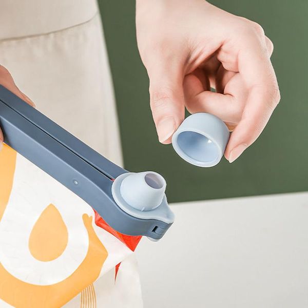 bag clips 3pcs multifunctional sealing clip food preservation cap kitchen storage preserve household
bag clips 3pcs multifunctional sealing clip food preservation cap kitchen storage preserve household