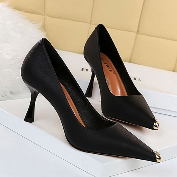 2021 spring summer shoes women high heels pointed toe office ladies shoes fashion brand women pumps thin heel 7cm a3178, Black
2021 spring summer shoes women high heels pointed toe office ladies shoes fashion brand women pumps thin heel 7cm a3178, Black