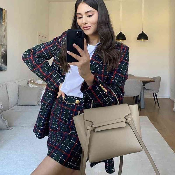 two piece dress tweed women patchwork plaid suits 2021 spring-autumn vintage ladies knitted mini skirts fashion female chic blazer, White
two piece dress tweed women patchwork plaid suits 2021 spring-autumn vintage ladies knitted mini skirts fashion female chic blazer, White