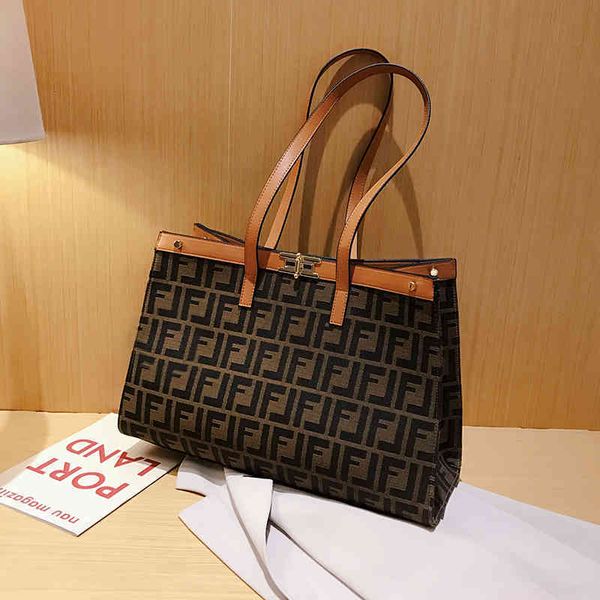 outlet new women's storage and bags summer single shoulder bag 2021 spring fashion simple large capacity commuter double ff storage bag
outlet new women's storage and bags summer single shoulder bag 2021 spring fashion simple large capacity commuter double ff storage bag
