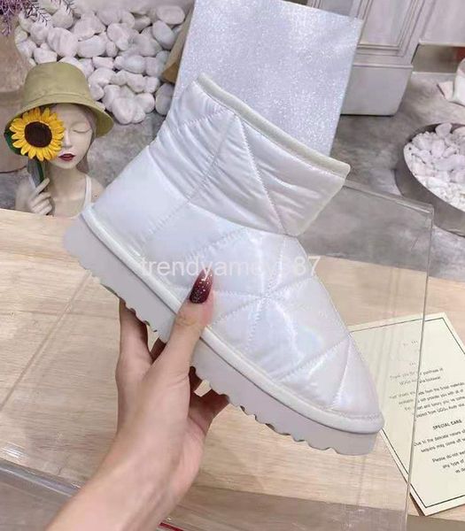 dress shoes winter snow boots cotton shoes wool plush anti-skid flat bottomed short waterproof electric embroidered down cloth warm women�, Black
dress shoes winter snow boots cotton shoes wool plush anti-skid flat bottomed short waterproof electric embroidered down cloth warm women�, Black