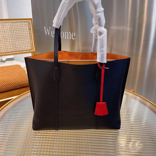 5a+ designer bags handbags high-quality genuine leather classic tote bag fashion brand handbag high-capacity three styles with original box
5a+ designer bags handbags high-quality genuine leather classic tote bag fashion brand handbag high-capacity three styles with original box