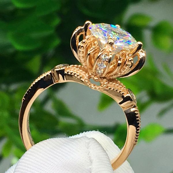 wedding rings huitan novel design gold color for women cubic zirconia luxury engagement party fashion jewelry 2021 drop ship, Slivery;golden
wedding rings huitan novel design gold color for women cubic zirconia luxury engagement party fashion jewelry 2021 drop ship, Slivery;golden