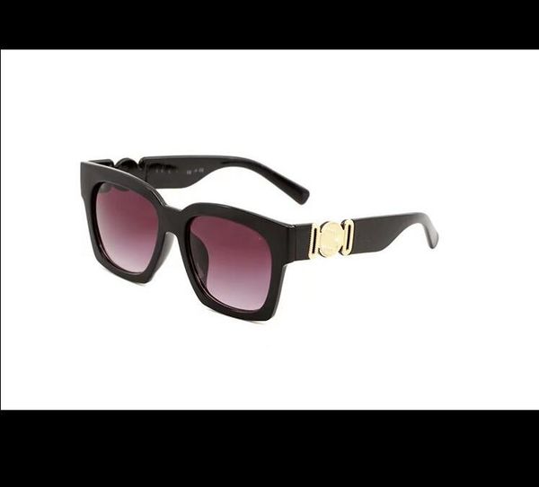 summer woman fashion classics clear lens sunglasses man driving beach cycling outdoor wind sun glasses women 1082, White;black
summer woman fashion classics clear lens sunglasses man driving beach cycling outdoor wind sun glasses women 1082, White;black