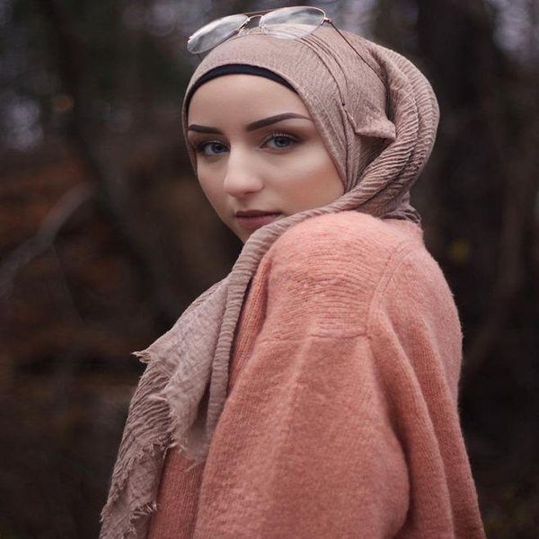 scarves 10pcs/lot crinkled hijab wrinkle scarf bubble cotton viscose crinkle plain shawl muslim head bandana 190x100cm, Blue;gray 
scarves 10pcs/lot crinkled hijab wrinkle scarf bubble cotton viscose crinkle plain shawl muslim head bandana 190x100cm, Blue;gray