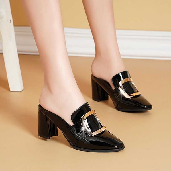 stylish pointy, chunky muller heels y0611, Black