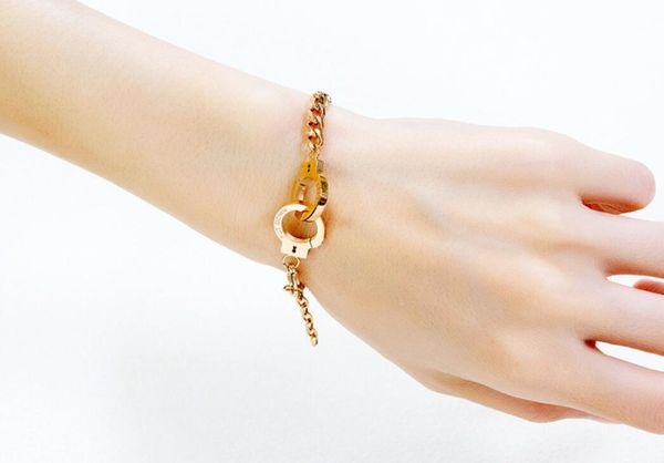 n1011 rose gold stainless steel handcuff interlocking chain link bracelet fashion style for women girls lady gifts, Black
n1011 rose gold stainless steel handcuff interlocking chain link bracelet fashion style for women girls lady gifts, Black