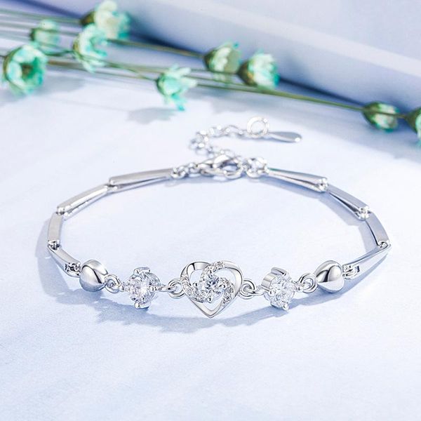 link, chain japanese and korean fashion temperament bracelet women simple love white zircon ins style gift for people's day, Black
link, chain japanese and korean fashion temperament bracelet women simple love white zircon ins style gift for people's day, Black
