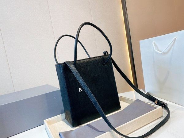 2021 luxurys designers bags women classic totes shoulder handbags multi color must-have shopping bag hobos cross body handbag clutch purse f
2021 luxurys designers bags women classic totes shoulder handbags multi color must-have shopping bag hobos cross body handbag clutch purse f