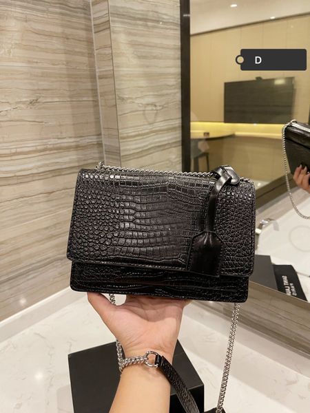 luxuries oblique satchel interlayer bag super more practical like beauty girl promptly cross body unique design of silver hardware
luxuries oblique satchel interlayer bag super more practical like beauty girl promptly cross body unique design of silver hardware