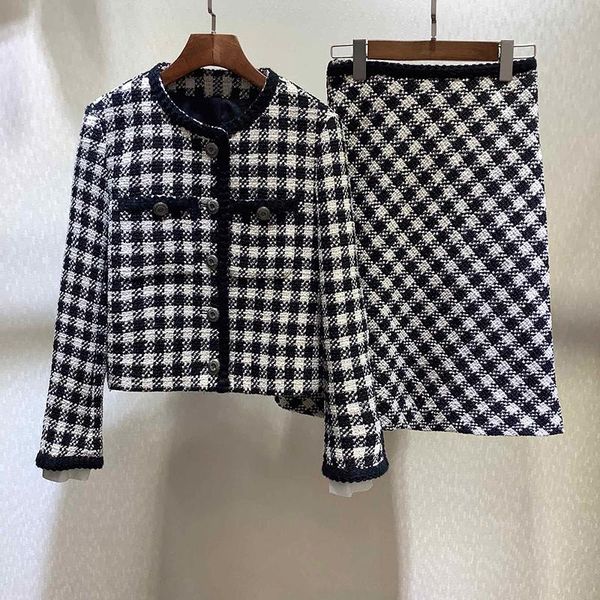 two piece dress famous designer luxury women's sets 2 set long sleeve plaid cardigans and skirt for lady 2021, White
two piece dress famous designer luxury women's sets 2 set long sleeve plaid cardigans and skirt for lady 2021, White