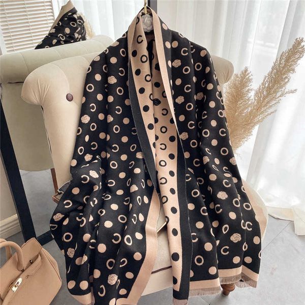 2021 autumn and winter korean imitation cashmere scarf female letter thickened warm windproof bib air conditioning room with shawl, Blue;gray
2021 autumn and winter korean imitation cashmere scarf female letter thickened warm windproof bib air conditioning room with shawl, Blue;gray