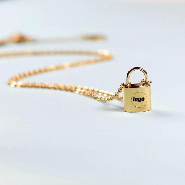 2020 luxury brands designer jewelry pendant necklace women lock charm necklace fashion 925 sterling silver neckalce v carter bracelet
2020 luxury brands designer jewelry pendant necklace women lock charm necklace fashion 925 sterling silver neckalce v carter bracelet