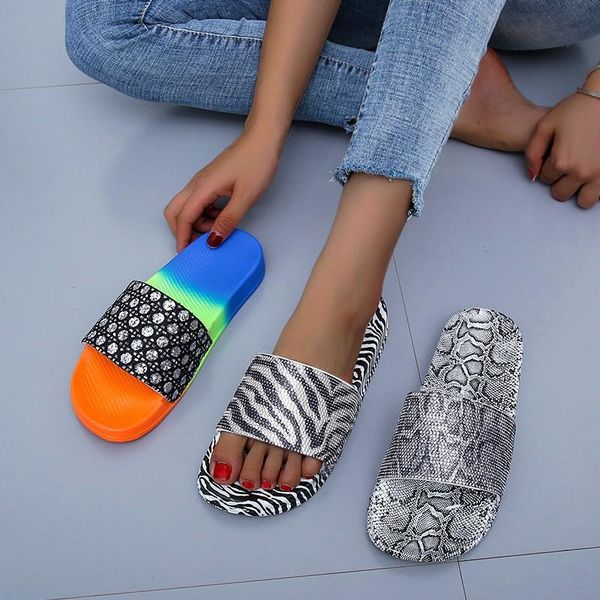 women's shoes summer style flat rhinestone sandals women fashion all-match beach personality and durable selling slippers, Black
women's shoes summer style flat rhinestone sandals women fashion all-match beach personality and durable selling slippers, Black