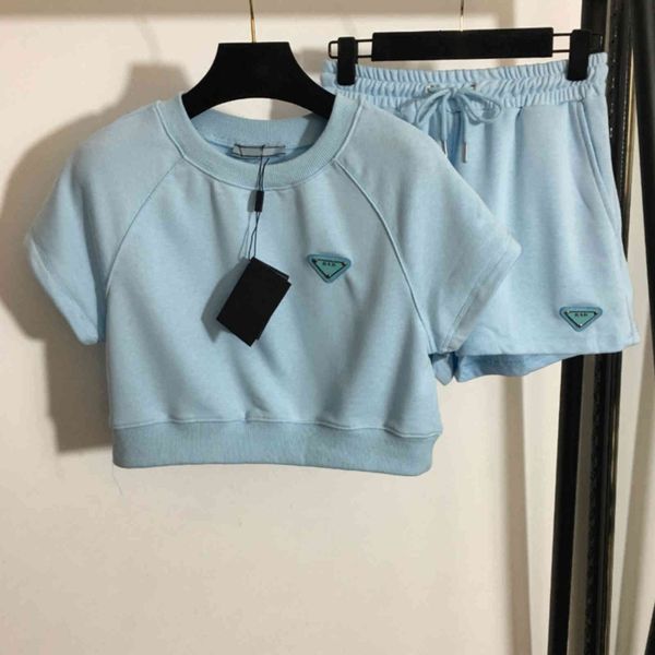 21ss designer clothes women summer t shirt short 2 piece suit brand tracksuit fashion trend cotton badge logo brand short sleeve set sportsw, White
21ss designer clothes women summer t shirt short 2 piece suit brand tracksuit fashion trend cotton badge logo brand short sleeve set sportsw, White