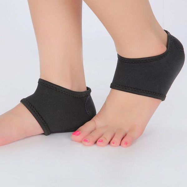 pair ankle support breathable adjustable thermal foot protective sleeve sport heel cover, Blue;black
pair ankle support breathable adjustable thermal foot protective sleeve sport heel cover, Blue;black