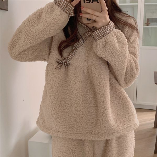 sleepwear two pieces suit lambswool warm nightwear sweet soft homewear casual loose fashion long sleeves pajamas set, Black;red
sleepwear two pieces suit lambswool warm nightwear sweet soft homewear casual loose fashion long sleeves pajamas set, Black;red