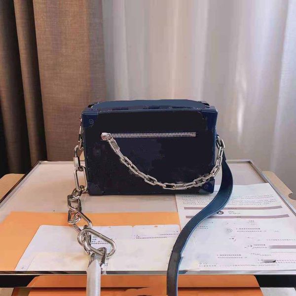 2021 women's fashion bucket bag genuine leather shoulder bag classic design crossbody bags lady handbags more colors g10, Black
2021 women's fashion bucket bag genuine leather shoulder bag classic design crossbody bags lady handbags more colors g10, Black