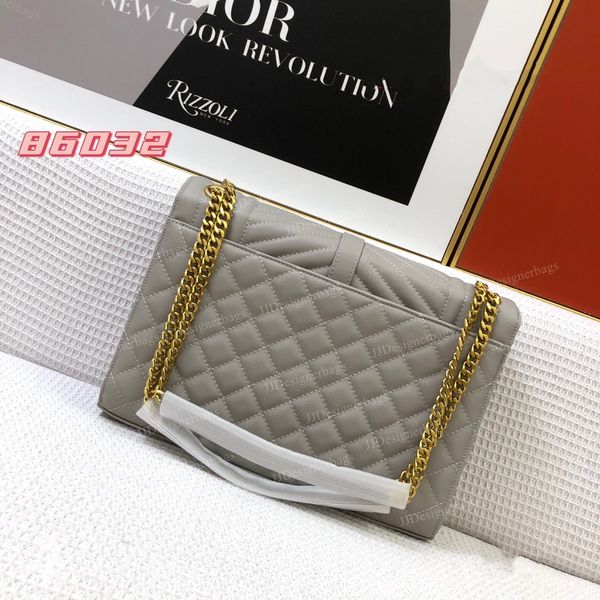 classic luxury designers 31cm caviar cowhide bags women fashion crossbody handbags purses mini tote shoulder
classic luxury designers 31cm caviar cowhide bags women fashion crossbody handbags purses mini tote shoulder