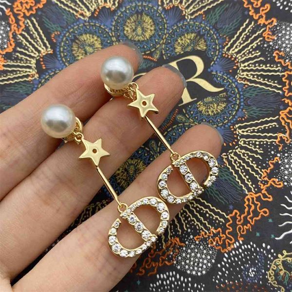 2021 luxury designer jewelry earrings fashion versatile pearl long diamond new, Silver
2021 luxury designer jewelry earrings fashion versatile pearl long diamond new, Silver