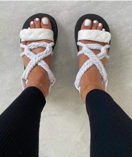 slippers 2021 sandals women leather metal detailed ankle buckle strap summer beach ladies low heel shoes handmade, Black
slippers 2021 sandals women leather metal detailed ankle buckle strap summer beach ladies low heel shoes handmade, Black