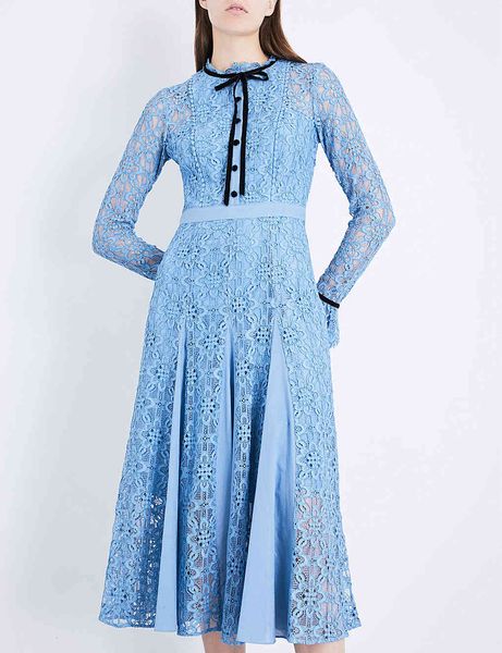 runway o neck floral lace and long sleeve bodycon formal dress black white blue color women even vestidos, Black;gray
runway o neck floral lace and long sleeve bodycon formal dress black white blue color women even vestidos, Black;gray