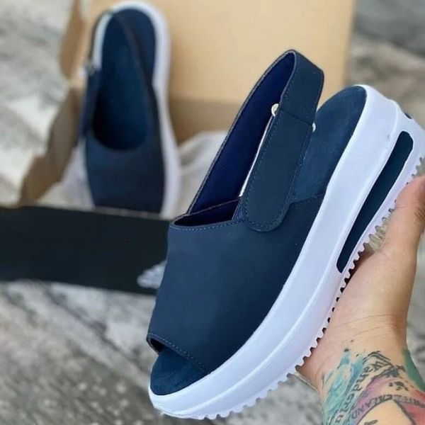 women platform sandals casual ourdoor beach shoes open toe buckle straps flat sandals plus size 35-43 non slip female shoes, Black
women platform sandals casual ourdoor beach shoes open toe buckle straps flat sandals plus size 35-43 non slip female shoes, Black