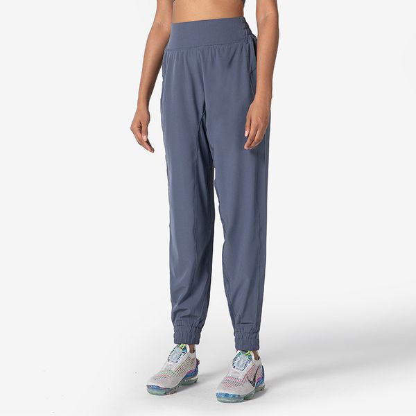 women s tracksuits sports yoga running basic legging activity seamless fitness leggings solid color quick dry loose, White;red
women s tracksuits sports yoga running basic legging activity seamless fitness leggings solid color quick dry loose, White;red