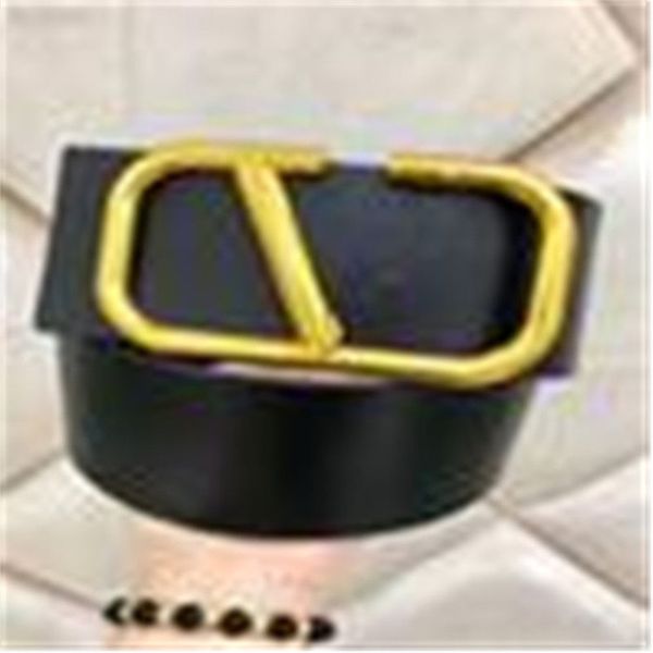 2021 luxury men's designerdesigner  belt women's leather black red big gold buckle classic leisure luxury belts and gift b, Black;brown
2021 luxury men's designerdesigner  belt women's leather black red big gold buckle classic leisure luxury belts and gift b, Black;brown