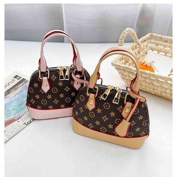 fashion printed children's handbag leisure chain one shoulder totes for kids girls cute messanger bag patchwork mini shell bag zipple p, Black
fashion printed children's handbag leisure chain one shoulder totes for kids girls cute messanger bag patchwork mini shell bag zipple p, Black