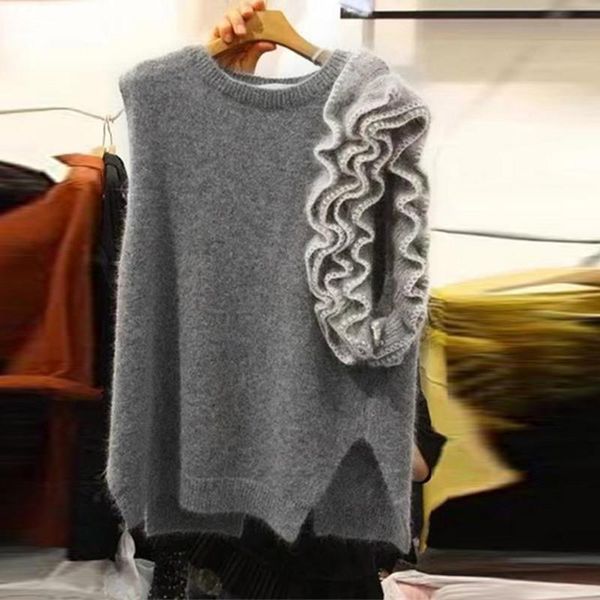 women's vests 2021 autumn and winter ruffle stitching pullover knit vest women loose sleeveless sweater, Black;white
women's vests 2021 autumn and winter ruffle stitching pullover knit vest women loose sleeveless sweater, Black;white