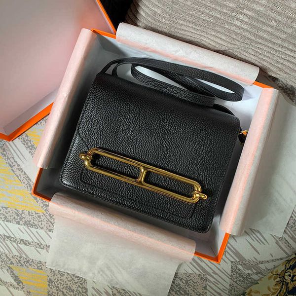 roulis designer bag tofu pigskin pouch small square shoulder bag messenger new luxury bags pig nose flap bag fashion women handbags
roulis designer bag tofu pigskin pouch small square shoulder bag messenger new luxury bags pig nose flap bag fashion women handbags