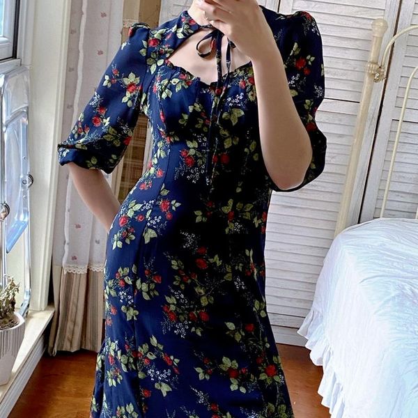 casual dresses elegant floral print dress spring long-sleeved v-neck women 2021 holiday hollow out a-line vestidos, Black;gray
casual dresses elegant floral print dress spring long-sleeved v-neck women 2021 holiday hollow out a-line vestidos, Black;gray