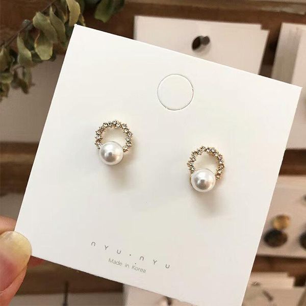 small round pearl rhinestone stud earrings cute simple alloy gift for women fashion girl's party jewelry, Golden;silver
small round pearl rhinestone stud earrings cute simple alloy gift for women fashion girl's party jewelry, Golden;silver