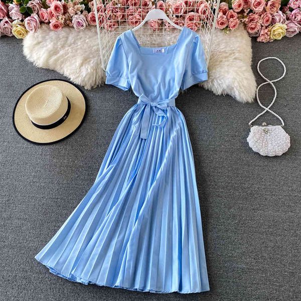 elegant midi retro a-line dress women's solid color v-neck lace-up waist slim puff sleeve pleated office lady vestido 210420, Black;gray
elegant midi retro a-line dress women's solid color v-neck lace-up waist slim puff sleeve pleated office lady vestido 210420, Black;gray