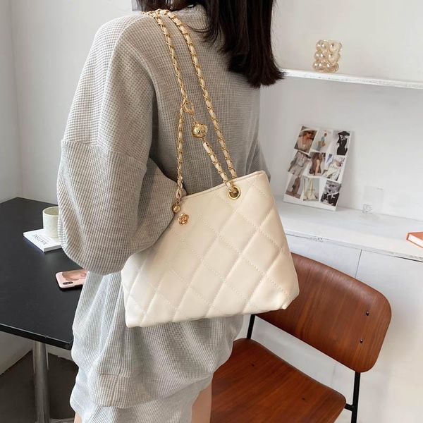 evening bags handbags for women 2021 designer luxury small pu leather chain crossbody shoulder bag summer trendy
evening bags handbags for women 2021 designer luxury small pu leather chain crossbody shoulder bag summer trendy