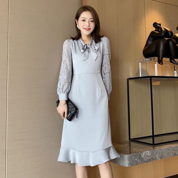 casual dresses fall / winter 2021 women's lace stitching long sleeve tie bow waist slim mid length ruffle dress, Black;gray
casual dresses fall / winter 2021 women's lace stitching long sleeve tie bow waist slim mid length ruffle dress, Black;gray