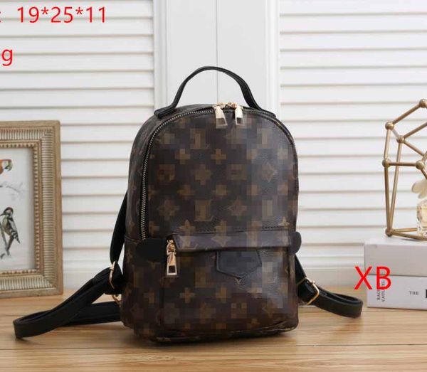 lvlouisvitton vutton bags mens women designers luxurys handbags ladies handbag messenger bag shoulder men backpack 
lvlouisvitton vutton bags mens women designers luxurys handbags ladies handbag messenger bag shoulder men backpack