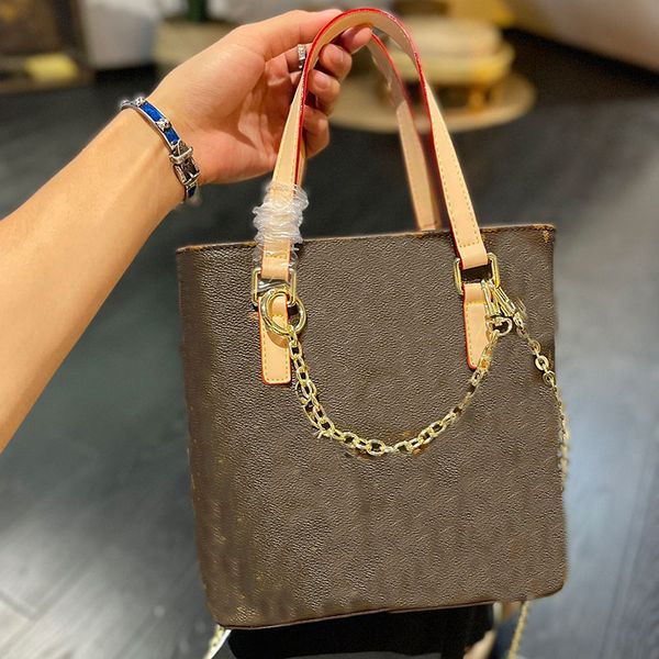designer handbag women messenger bag leather shopping bag letter printing old flower bag
designer handbag women messenger bag leather shopping bag letter printing old flower bag