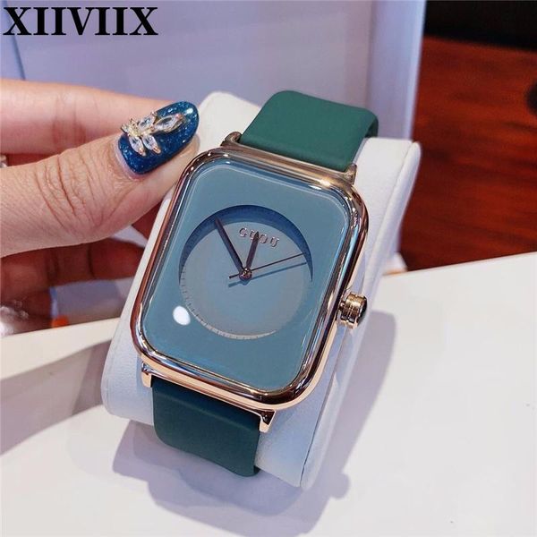 wristwatches xiiviix simple women's watches quartz jelly design silicone band square dial no scale watch lady relogio feminino, Slivery;brown
wristwatches xiiviix simple women's watches quartz jelly design silicone band square dial no scale watch lady relogio feminino, Slivery;brown
