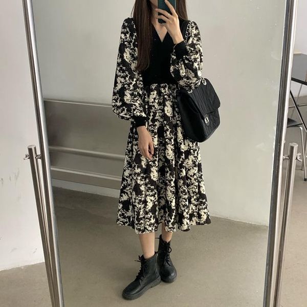 casual dresses herootd 2021 women's midi patchwork long sleeve v-neck black and white geometric flared elegant vintage lady, Black;gray
casual dresses herootd 2021 women's midi patchwork long sleeve v-neck black and white geometric flared elegant vintage lady, Black;gray