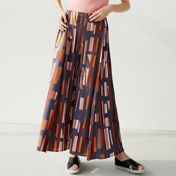 women's pants & capris summer for women 45-75kg 2021 fashion printed elastic loose miyake pleated mid-waist wide leg trousers large siz, Black;white
women's pants & capris summer for women 45-75kg 2021 fashion printed elastic loose miyake pleated mid-waist wide leg trousers large siz, Black;white