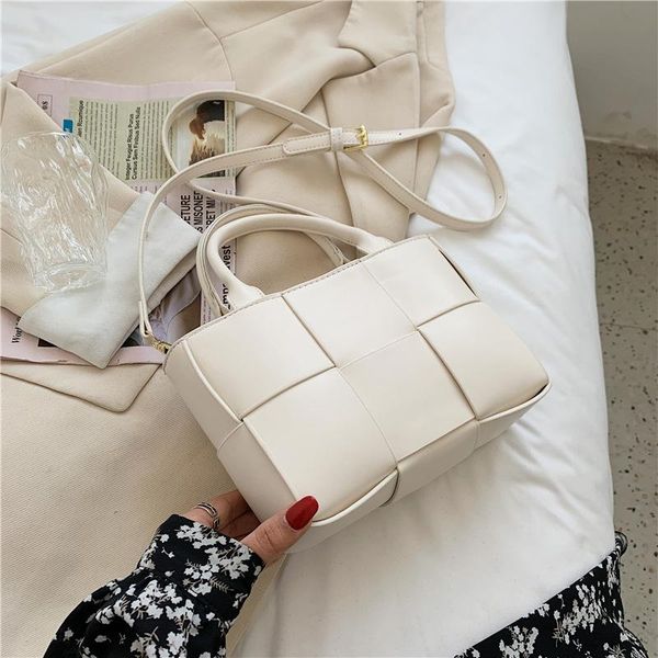 evening bags fashion leather knitting shoulder for women handbags designer cross body bag cute tote sac a main satchel
evening bags fashion leather knitting shoulder for women handbags designer cross body bag cute tote sac a main satchel