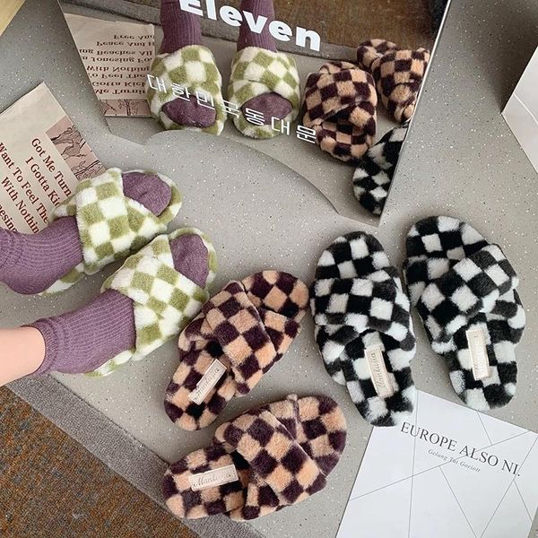 slippers women checkered fur winter indoor cotton 2021 rubber warm ladies home, Black
slippers women checkered fur winter indoor cotton 2021 rubber warm ladies home, Black
