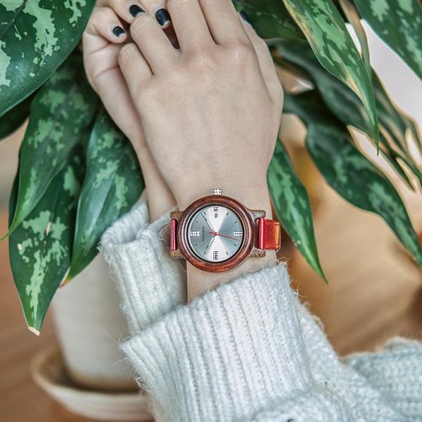 arrival wooden bamboo watches for womens leather band ladies wood wrist watch quartz in gift box erkek ko wristwatches, Slivery;brown
arrival wooden bamboo watches for womens leather band ladies wood wrist watch quartz in gift box erkek ko wristwatches, Slivery;brown